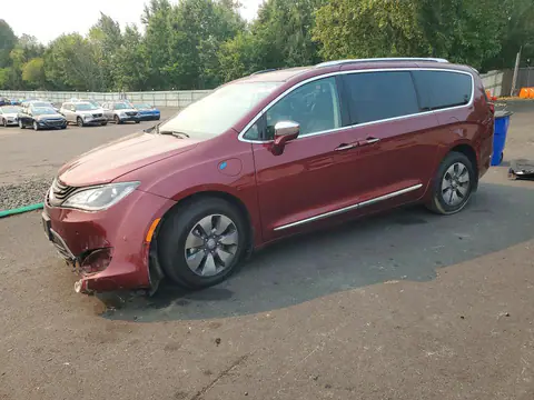 2C4RC1N77HR798329 — 2017 Chrysler Pacifica, წინა ნაწილი (Front End), ფოტოები შეკეთებამდე