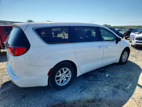 2C4RC1CG0HR502800 — 2017 Chrysler Pacifica, zdjęcie 3 z Copart, Przód