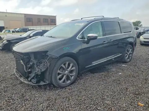 2C4RC1GG1HR550915 — 2017 Chrysler Pacifica, წინა ნაწილი (Front End), ფოტოები შეკეთებამდე