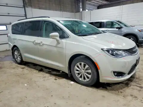 2C4RC1BG7HR785388 — 2017 Chrysler Pacifica, zdjęcie 4 z Copart, Tył