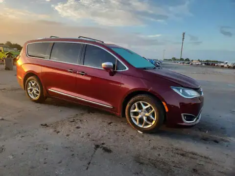 2C4RC1GG3HR620382 — 2017 Chrysler Pacifica, zdjęcie 4 z Copart 28.09.2026, Drobne wgniecenia i rysy