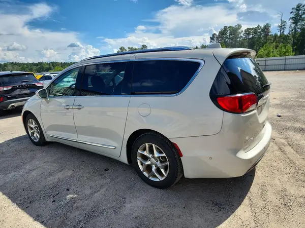 2C4RC1GG3HR705481 — 2017 Chrysler Pacifica, zdjęcie 2 z Copart, Bok