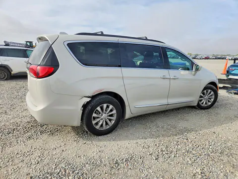 2017 Chrysler Pacifica VIN 2C4RC1BG0HR553652 фото 3
