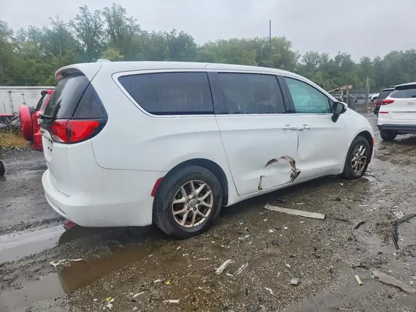 2C4RC1DG6HR756932 — 2017 Chrysler Pacifica, zdjęcie 3 z Copart, Bok