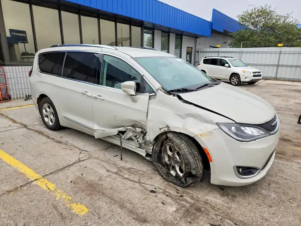 2C4RC1EG3HR840186 — 2017 Chrysler Pacifica, zdjęcie 4 z Copart, Bok