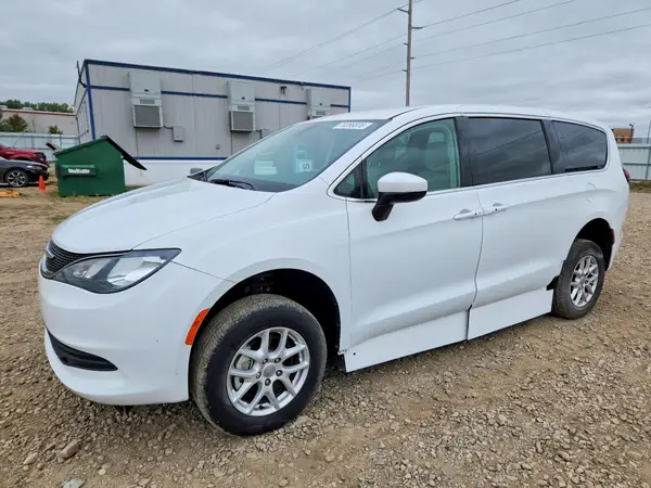 2C4RC1CG5HR500945 Chrysler Pacifica 2017 — uszkodzenie Grad, zdjęcie przed naprawą