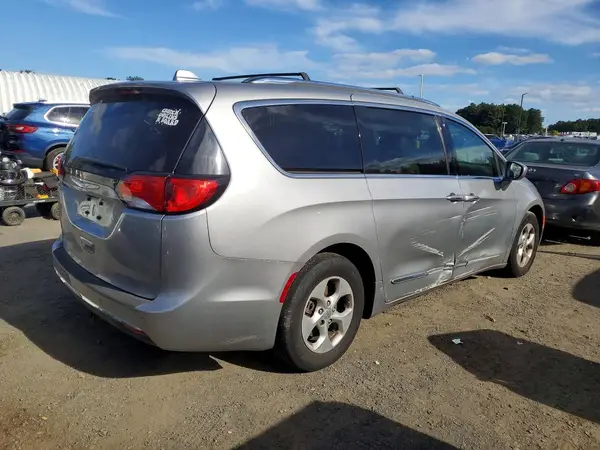 2C4RC1EG6HR622324 — 2017 Chrysler Pacifica, photo 3 from Copart 13.10.2026, Side