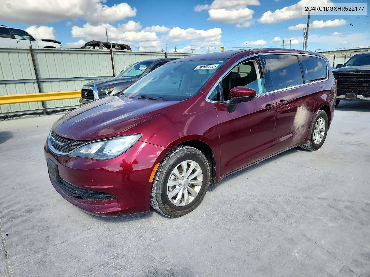 2C4RC1DGXHR522177 Chrysler Pacifica 2017 — повреждение Мелкие вмятины и царапины, фото до ремонта