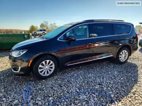 2C4RC1BG0HR837802 — 2017 Chrysler Pacifica, Rear end, before-repair photos