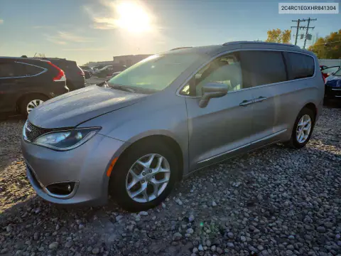 2C4RC1EGXHR841304 — 2017 Chrysler Pacifica, Uszkodzenia mechaniczne, zdjęć przed naprawą