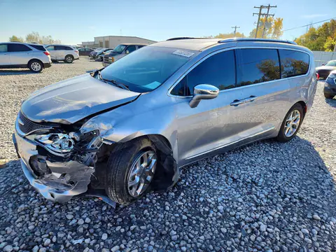 2C4RC1GG0HR531160 — 2017 Chrysler Pacifica, წინა ნაწილი, ფოტოები შეკეთებამდე