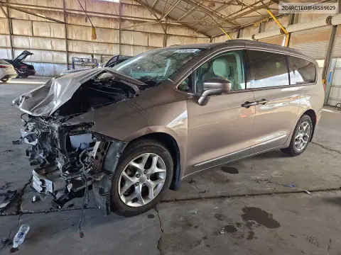2C4RC1EG8HR559629 — 2017 Chrysler Pacifica, Przód, zdjęć przed naprawą