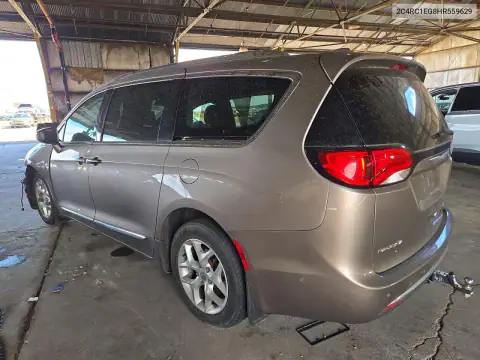 2C4RC1EG8HR559629 — 2017 Chrysler Pacifica, photo 2 from Copart, Front end