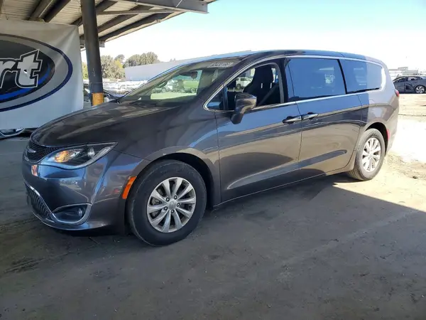 2C4RC1FG4JR278545 — 2018 Chrysler Pacifica, Задняя часть (Rear End), фото до ремонта