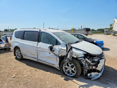 2018 CHRYSLER PACIFICA VIN 2C4RC1EG8JR106648 фото 4