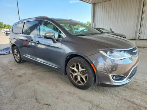 2C4RC1GG1JR186484 — 2018 Chrysler Pacifica, photo 4 from Copart, Rear end