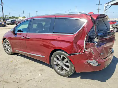 2C4RC1GGXJR112481 — 2018 Chrysler Pacifica, zdjęcie 2 z Copart, Tył