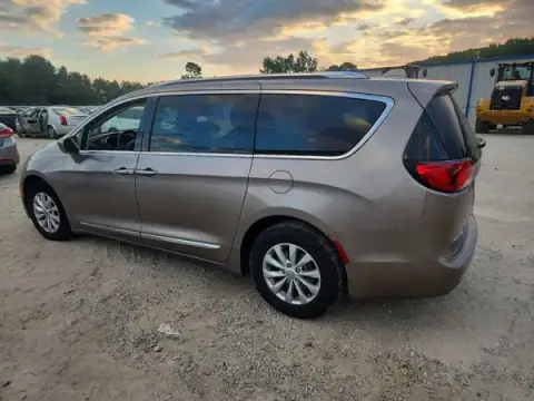 2C4RC1EG9JR116850 — 2018 Chrysler Pacifica, zdjęcie 2 z Copart, Zalanie