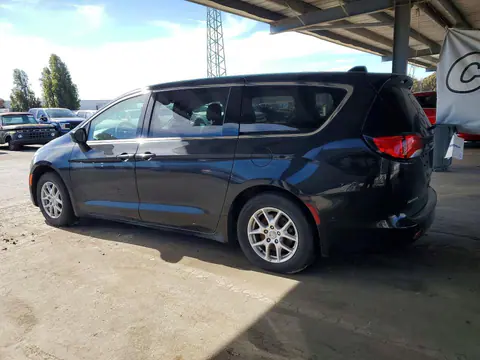 2018 Chrysler Pacifica VIN 2C4RC1DG3JR136237 фото 2