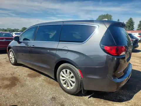 2C4RC1FG0JR101801 — 2018 Chrysler Pacifica, zdjęcie 2 z Copart 02.10.2026, Drobne wgniecenia i rysy