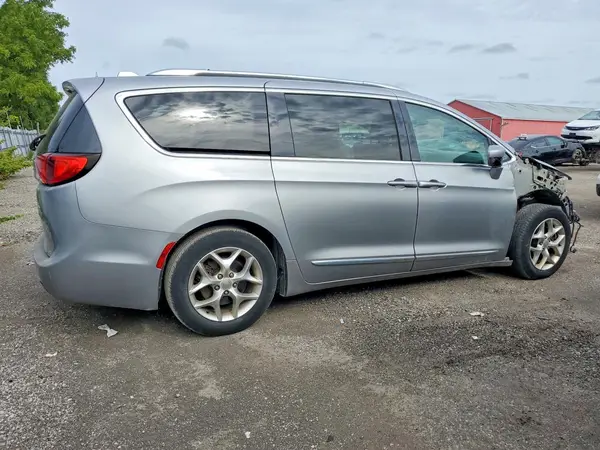 2C4RC1EG5JR268835 — 2018 Chrysler Pacifica, photo 3 from Copart 01.10.2026, Front end
