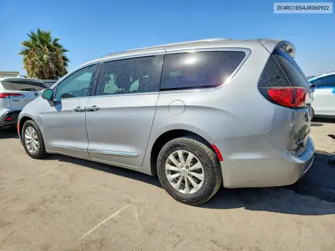 2C4RC1EG4JR260922 — 2018 Chrysler Pacifica, photo 2 from Copart 23.10.2026, Fire