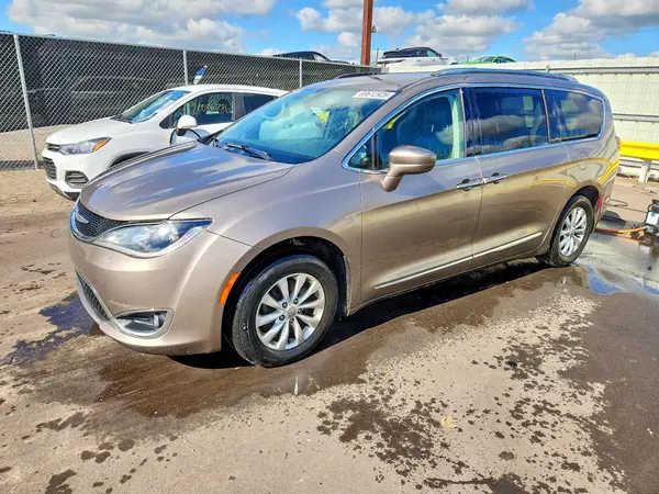 2C4RC1EG1JR110914 Chrysler Pacifica 2018 — uszkodzenie Drobne wgniecenia i rysy, zdjęcie przed naprawą