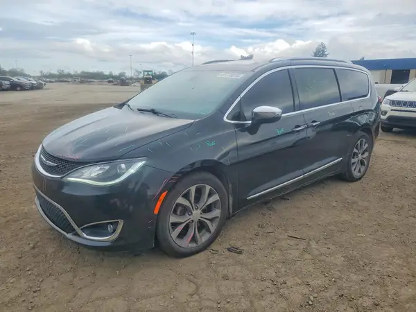 2C4RC1GG3JR338068 Chrysler Pacifica 2018 — uszkodzenie Zalanie, zdjęcie przed naprawą