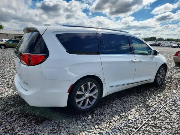 2C4RC1GG9JR251565 — 2018 Chrysler Pacifica, фото 3 с аукциона Copart, Подтопление