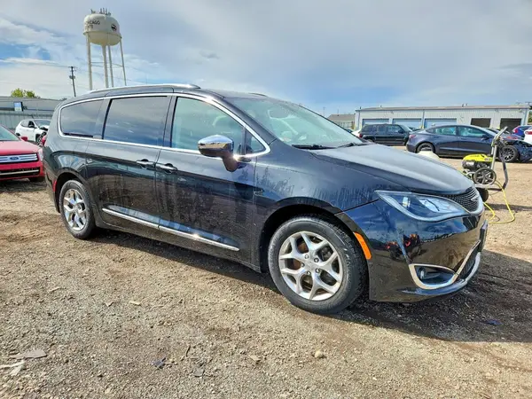 2C4RC1GG4JR121225 — 2018 Chrysler Pacifica, photo 4 from Copart, Rear end