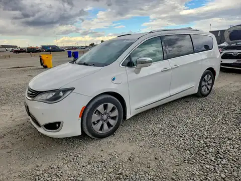 2C4RC1N79JR359137 — 2018 Chrysler Pacifica, Bok (Side), zdjęć przed naprawą