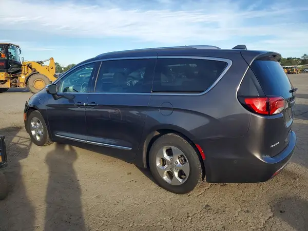 2C4RC1N70JR230526 — 2018 Chrysler Pacifica, photo 2 from Copart 02.10.2026, Side