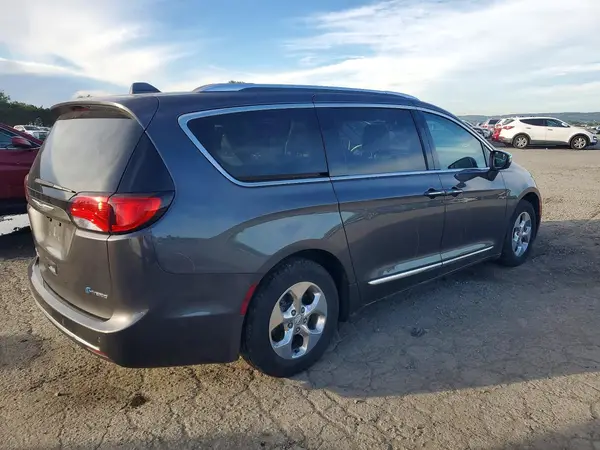 2C4RC1N70JR230526 — 2018 Chrysler Pacifica, photo 3 from Copart 02.10.2026, Side