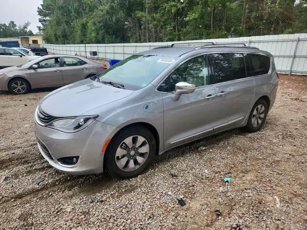 2C4RC1N71JR144867 Chrysler Pacifica 2018 — uszkodzenie Drobne wgniecenia i rysy, zdjęcie przed naprawą
