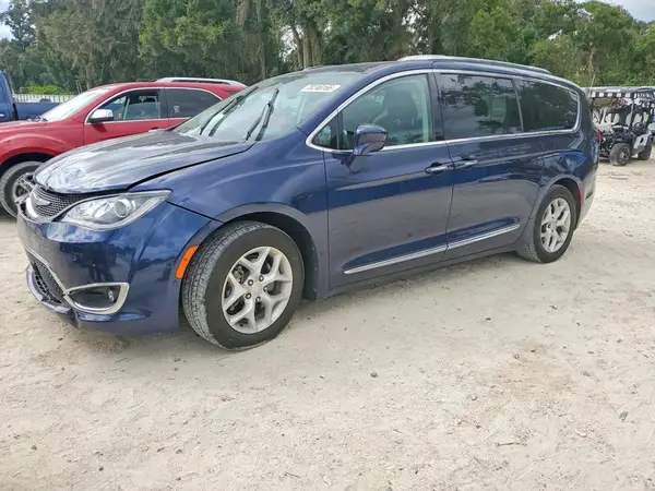 2C4RC1EG2JR113823 — 2018 Chrysler Pacifica, Передняя часть (Front End), фото до ремонта