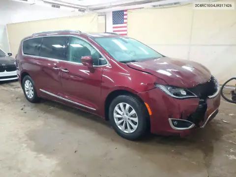 2C4RC1EG4JR317426 — 2018 Chrysler Pacifica, Parte delantera, fotos antes de reparar