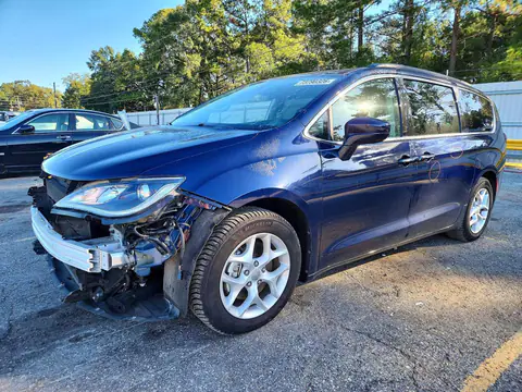 2C4RC1FG2JR129017 — 2018 Chrysler Pacifica, წინა ნაწილი, ფოტოები შეკეთებამდე