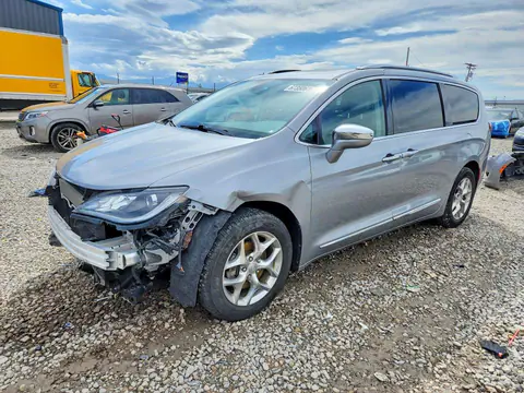 2C4RC1GG4KR657447 — 2019 Chrysler Pacifica, Przód (Front End), zdjęć przed naprawą