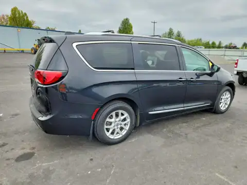 2C4RC1BG4KR730792 — 2019 Chrysler Pacifica, zdjęcie 3 z Copart, Przód