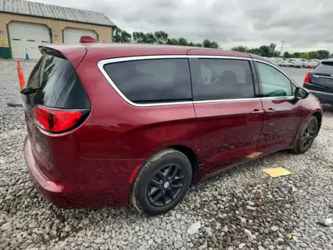 2C4RC1CG6KR628778 — 2019 Chrysler Pacifica, zdjęcie 3 z Copart, Przód