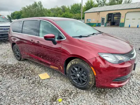 2C4RC1CG6KR628778 — 2019 Chrysler Pacifica, zdjęcie 4 z Copart, Przód