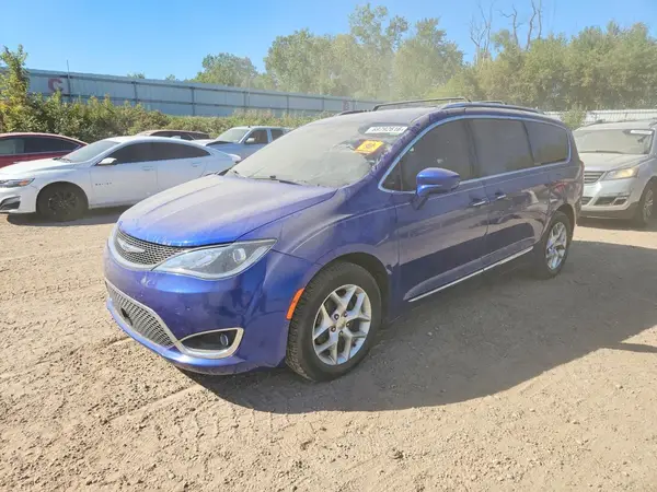 2C4RC1EG2KR522809 Chrysler Pacifica 2019 — повреждение Град, фото до ремонта