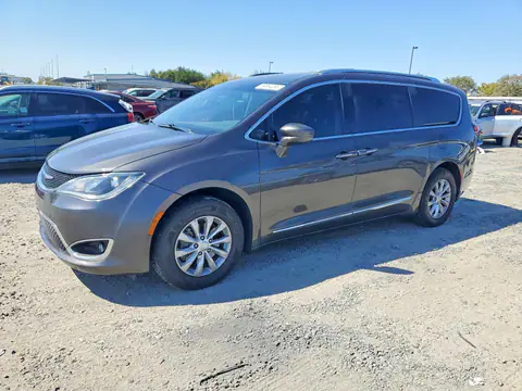2019 Chrysler Pacifica VIN 2C4RC1BG6KR596738 фото 1