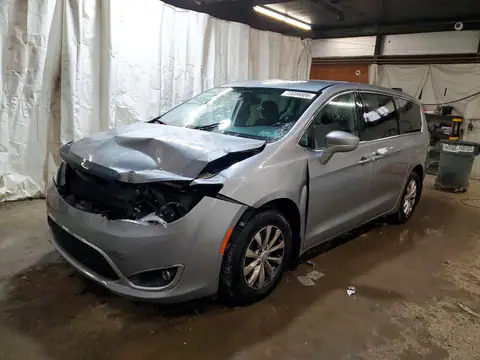 2C4RC1FG2KR508066 — 2019 Chrysler Pacifica, Передня частина, фото до ремонту