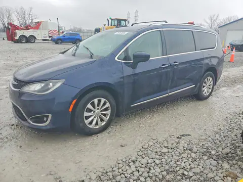 2C4RC1BG2KR666171 — 2019 Chrysler Pacifica, Разукомплектован (Stripped), фото до ремонта