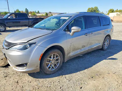 2C4RC1BG0LR280415 — 2020 Chrysler Pacifica, Front end (Front End), before-repair photos