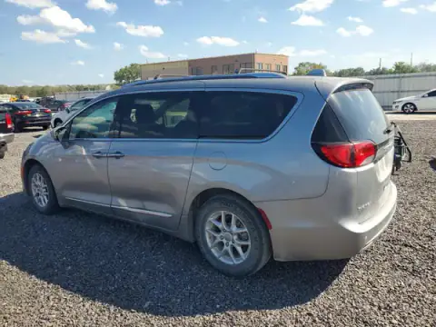 2C4RC1BG3LR280263 — 2020 Chrysler Pacifica, foto 2 de Copart, Parte delantera