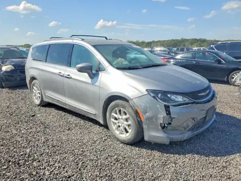 2C4RC1BG3LR280263 — 2020 Chrysler Pacifica, foto 4 de Copart, Parte delantera