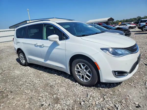 2C4RC1BG8LR138829 — 2020 Chrysler Pacifica, фото 4 с аукциона Copart 14.10.2026, Задняя часть
