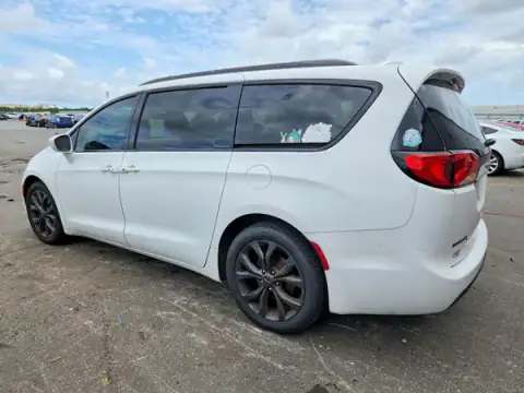 2C4RC1BG3LR237784 — 2020 Chrysler Pacifica, фото 2 з Copart, Передня частина